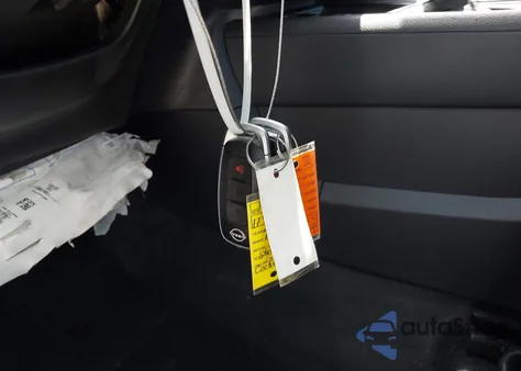 2025 Nissan Kicks Sv Fwd z USA, uszkodzony, nr VIN 3N8AP6CA5SL337989